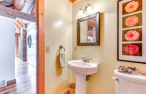 Lakefront Corinth Log Home Private Dock, Fire Pit - Foto 31