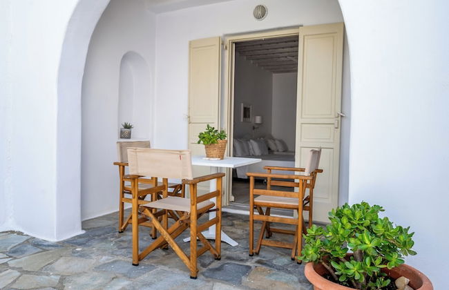 Mykonos Twins - Photo 46