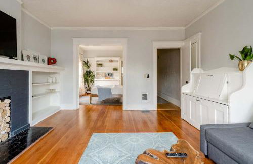 Stay Portland - Portland Classic - Parks, Eateries & Local Shops - Photo 3