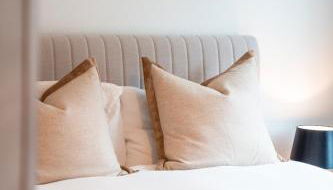 Dog-Friendly Townhouse in Converted Mill near Stroud Commons - Foto 1