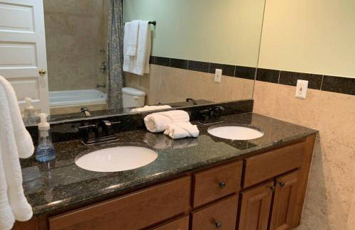 Studio flat in the heart of Downtown Chicago - Photo 7