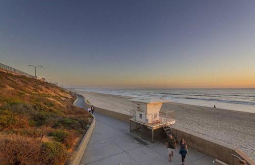 Walk to Beach, AC, Firepit, Grill - Foto 12