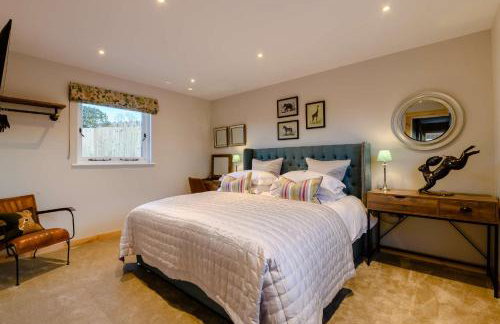 Yorkshire Dales Retreat with Hot Tub & Garden - Photo 15