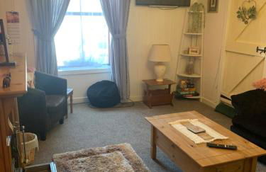 Cobblers Cottage - Photo 2