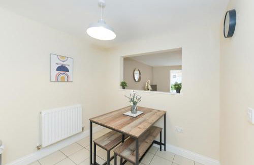 Stunning Garden House with Free WIFI and Parking - Foto 11