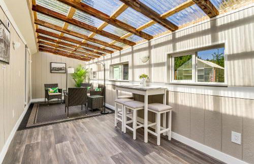 Charming Updated Retreat Walk to Lake Stevens! - Foto 11