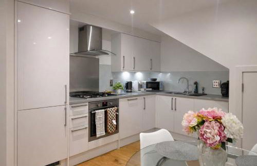 Flat 20 min to Central London and Garden & Parking - Foto 7