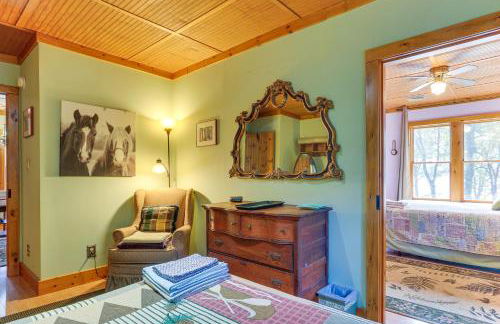 Huge Waterfront Home with Dock on Lake Wallenpaupack - Foto 20