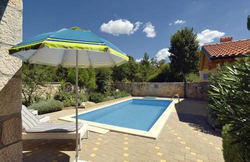 Villa in Cehici with Private Pool & Terrace - Foto 3