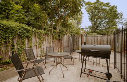 Stylish 5BR DC Retreat Backyard Free Parking - Foto 19
