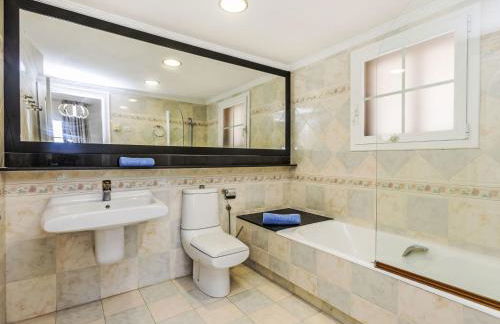 Villa Luxury B by Interhome - Foto 18