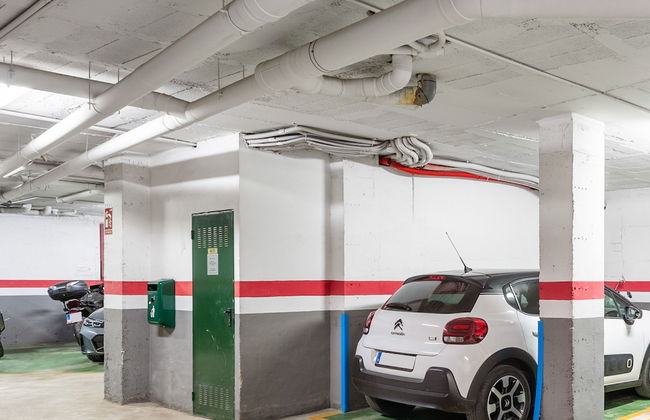 Skysea Malaga Centro frente al Rio - Photo 45