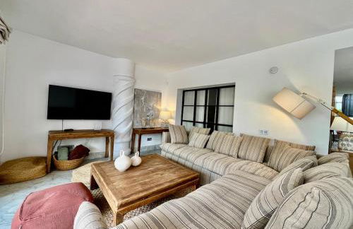 Cozy Townhouse with Sea View - Photo 21