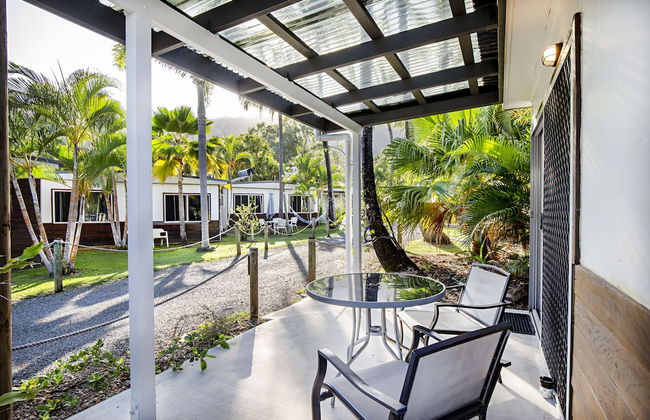 Bush Village Holiday Cabins - Photo 54