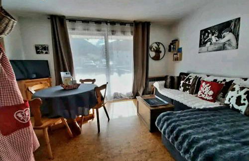 Arêches, 4 pers, télésiège à 5 mn à pied, grande terrasse en RDJ - Foto 6