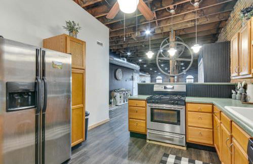 Jacuzzi Tub and Full Kitchen Dowtown Hannibal Loft - Foto 8