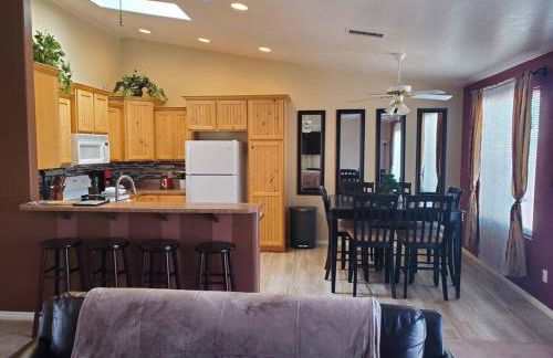 I Deal Lake Powell Home 3BR, Jacuzzi, BBQ, Firepit - Foto 25