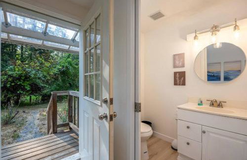 Updated Large River Front Home with Hot Tub - Foto 29