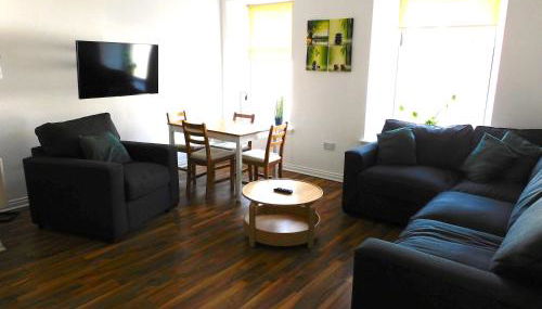 No 1 - 2 bedroom apartment in Lanark Town Centre - Foto 3