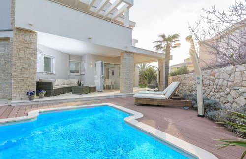Luxury Villa White Rose with the Pool - Foto 4