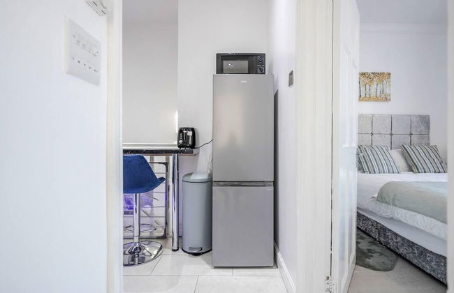 Stunning Top 2 Bed Flat Tilbury Central Location - Foto 2