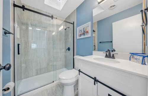 Sundance - Lakefront w/ Private Dock - Photo 3