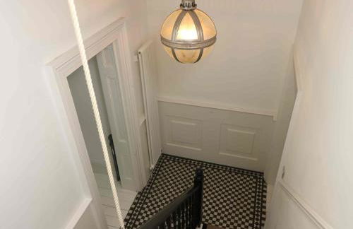 Perfect Retreat in Luxury & Historical Manor House - Photo 58