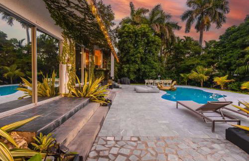 New Villa Jungle Paradise Heated Pool BBQ Soccer - Foto 6