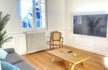 DOMFRONT-BNB : CHIC & CONFORT - Foto 26