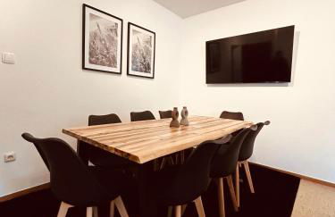 K20 XXL I 180m2 I Terrasse I BBQ I 7 Zimmer I 3 Bäder - Foto 1