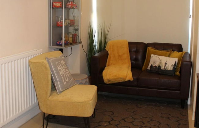 3 Bed Lego Themed Home - Sleeps 6 - Wifi, Parking - Foto 4