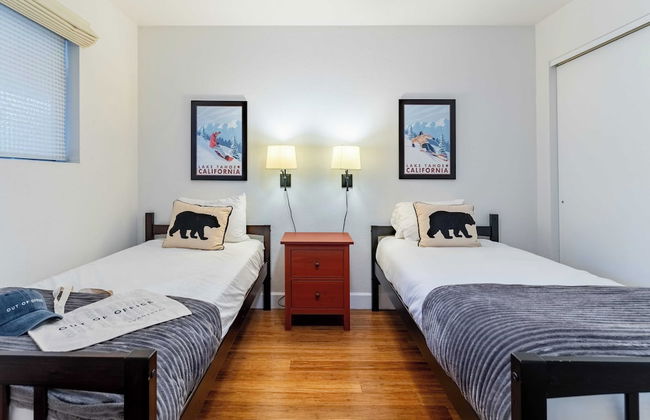 Walk to Lake, Dining+shops 5mins to Ski Resort Incline Paradise by Avantstay - Photo 27