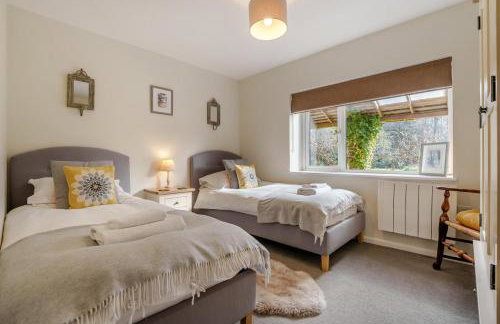 3 Bed in Staplecross oc-rh1162 - Photo 19