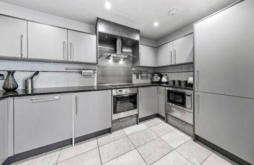 Modern 2 Bed with Balcony & London Eye Views - Foto 10