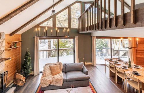 Luxe Lake Harmony Home, Game Room, Firepit, Deck - Foto 11