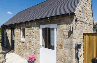 Country Cottage with Hot Tub - pre-heated for your arrival - Photo 1