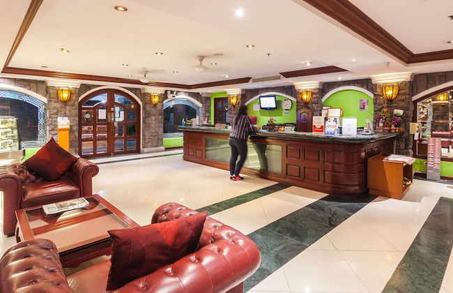 Tara Court Hotel - Photo 4