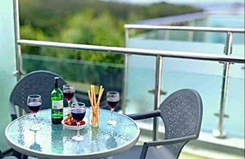 Great location very spacious. Sea and castle view - Foto 14