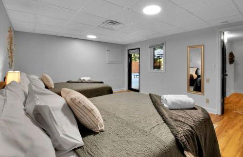 Cozy Retreat near Paris Mtn State Park Sleeps 12 - Foto 48