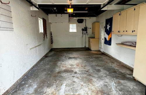 Spacious & Central, Office Space, Monthly Cleaning - Photo 30