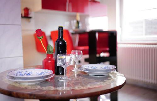 2 Zimmer Wohnung mit Küche und Terrasse - Foto 12