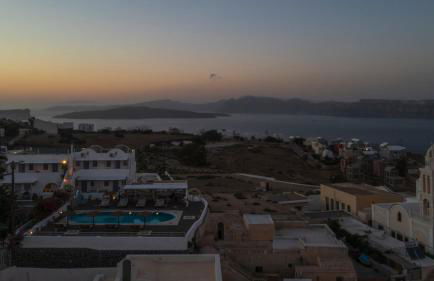 Thira's Dolphin - Foto 42