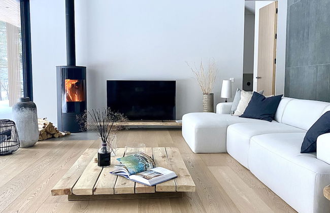 The Lake. Unique Waterfront Villa - Photo 46