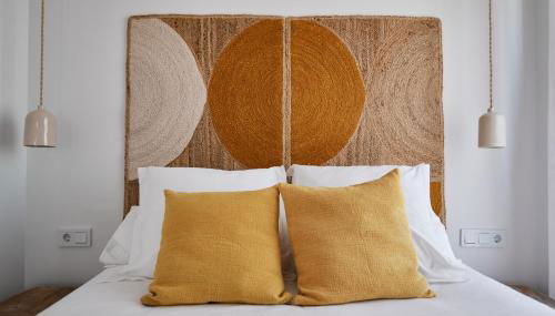 Slow Home Apartments - Photo 5