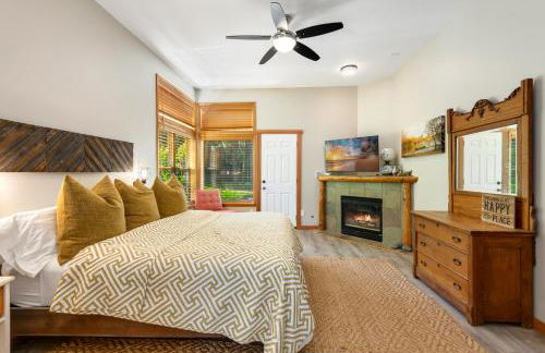 Cozy Pine Cabin Pool Access - Foto 4