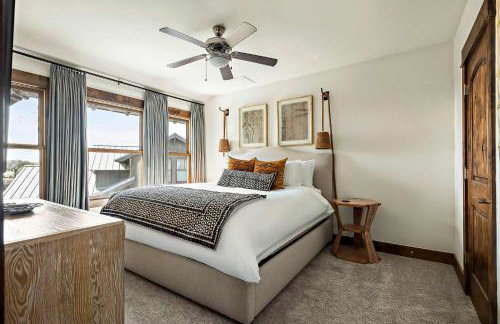 Lake Travis Luxe Villa - 4BR, Pickleball & BBQ - Foto 28