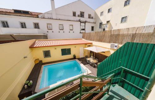 Chiado Gem Private Pool & Patio Retreat - Photo 51
