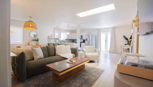 Bohemian ChiC SpaCation-Private HotTub-Close to Downtown-No Pet Fee! - Foto 2