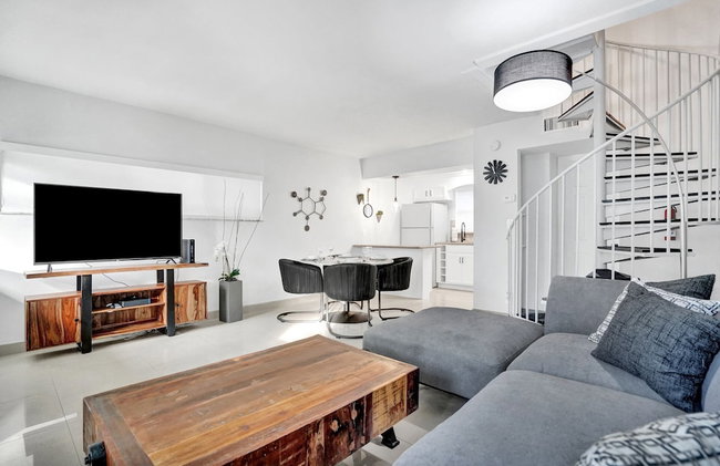 RA Suites by DesignedVR - Photo 9