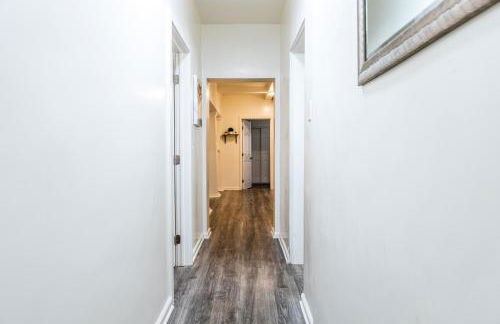 8 Beds Home with 4 Car Parking Space - Near DTLB - Foto 45